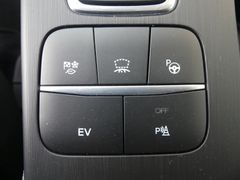 FORD Kuga Plug-In Hybrid Titanium*AHK* FORD Kuga Plug-In Hybrid Titanium*AHK*