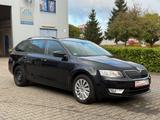 Skoda Octavia Combi Ambition Garantie*2-Zonen-Klima* - Skoda Octavia Gebrauchtwagen in Bremen