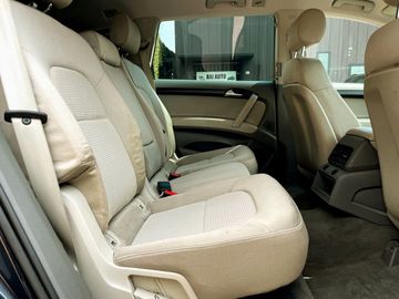 Audi Q7 - 12