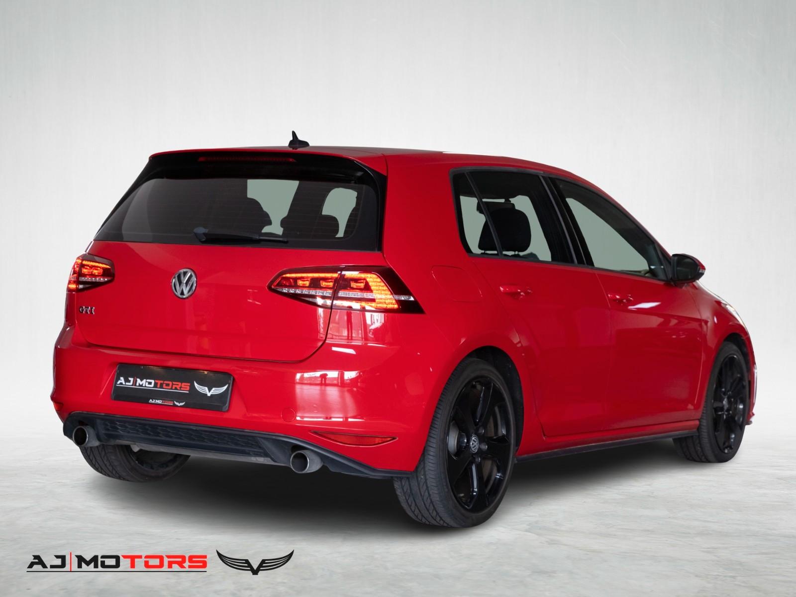 Volkswagen Golf 2.0 TSI DSG GTI **LED-PDC-TOUCH-SHZ**