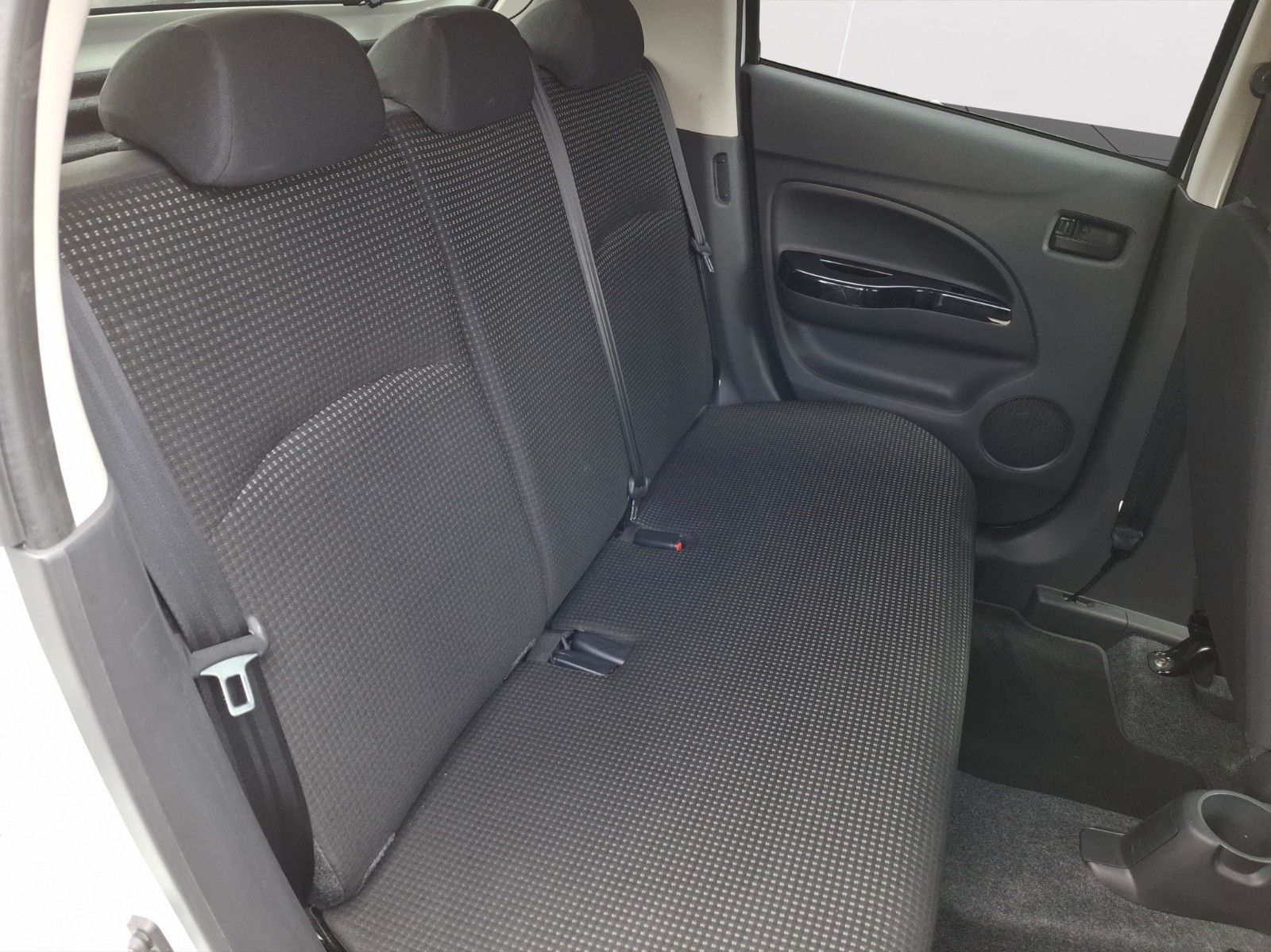 Fahrzeugabbildung Mitsubishi Space Star Diamant Edition+