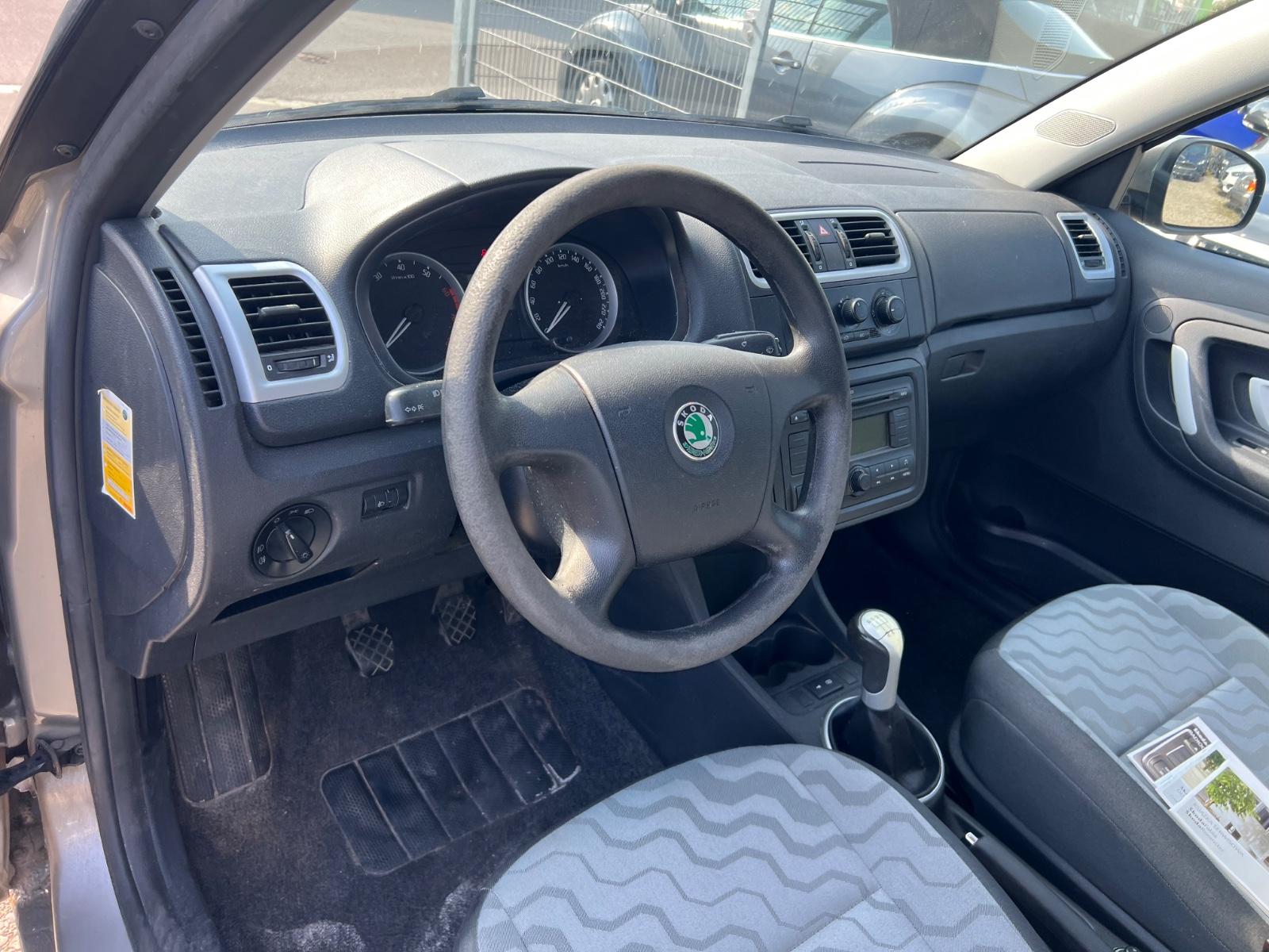 Skoda Fabia 2009 — photo 10