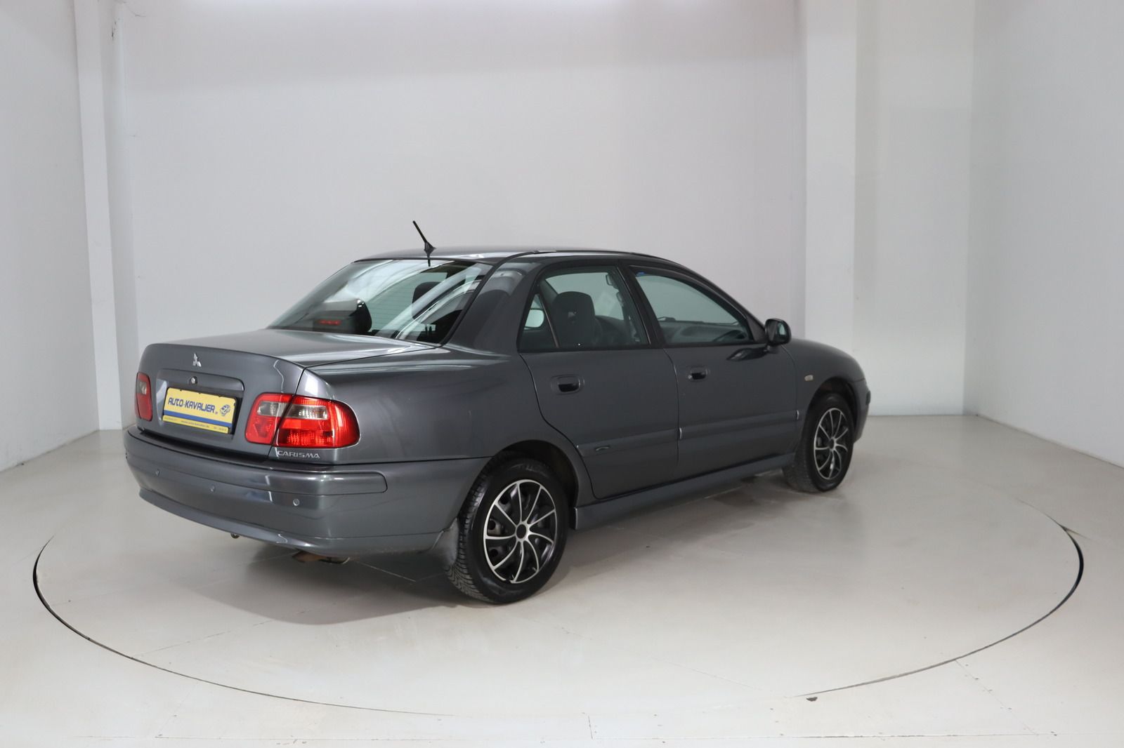 Fahrzeugabbildung Mitsubishi Carisma 1.6 Avance Automatik * HU/AU 03.28