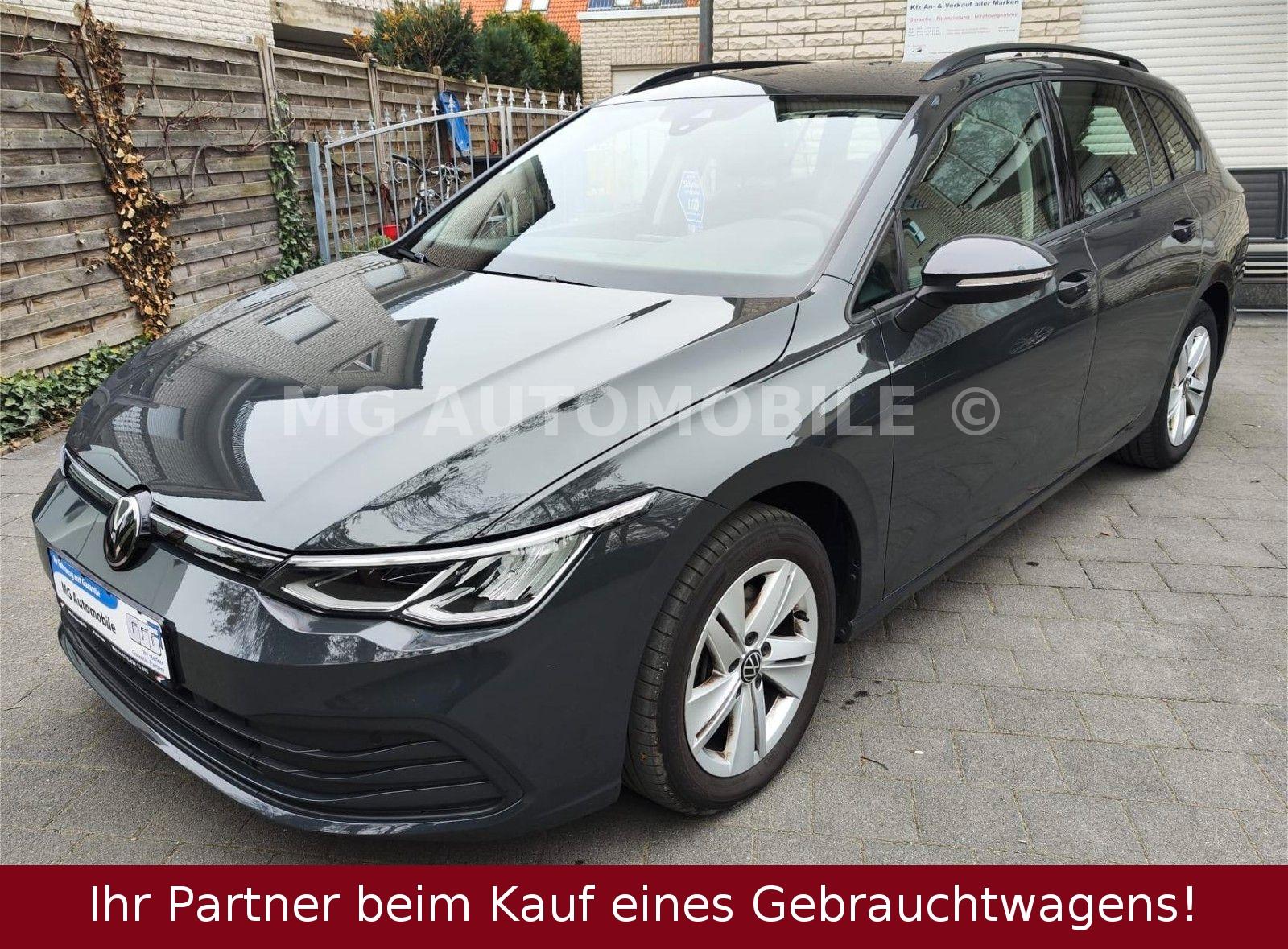 Volkswagen Golf VIII 2.0 TDI Kombi Life Virtual Cockpit ACC