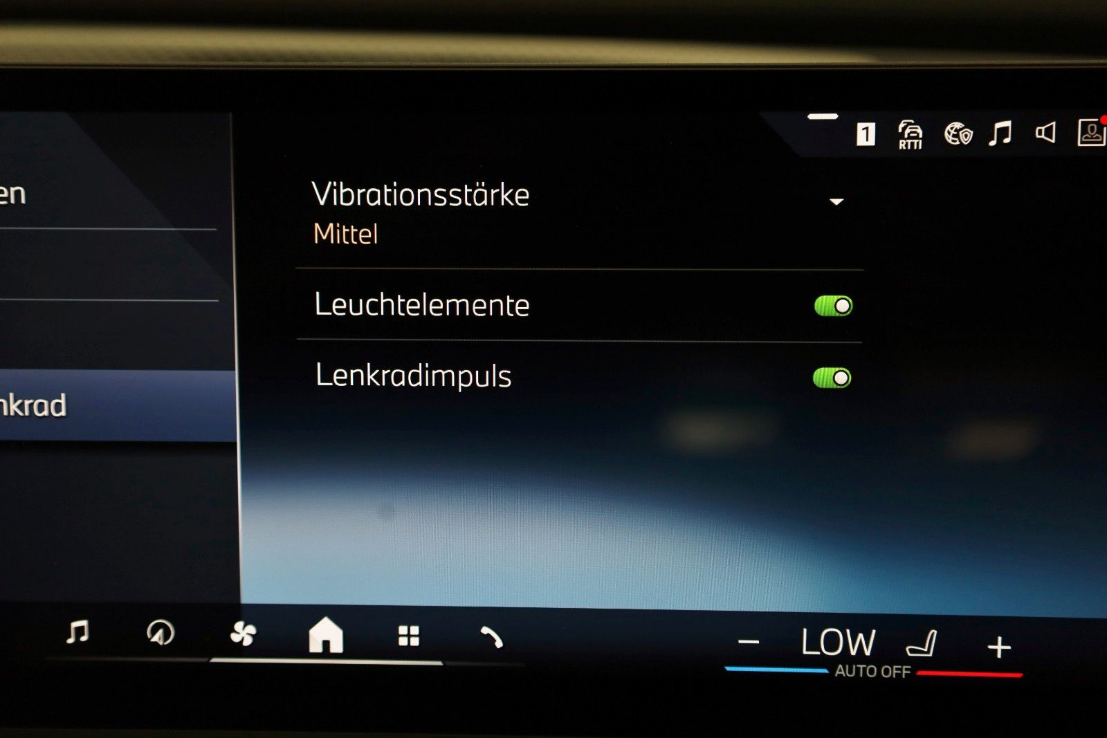 Fahrzeugabbildung BMW iX 50, Wärmekomfort,HUD,Laser,360K.,Pano,AHK,+WR