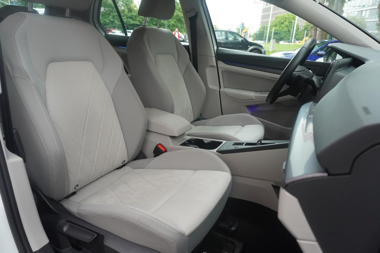 Volkswagen Golf VIII Style eTSI DSG LED Navi ACC Alcantara, миниатюра 29
