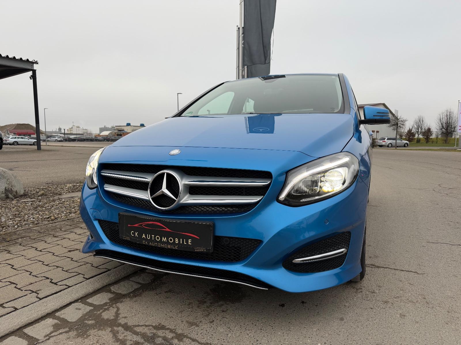 Mercedes-Benz B 180 /2.HAND/ EURO6/ LED/ GEPFLEGT