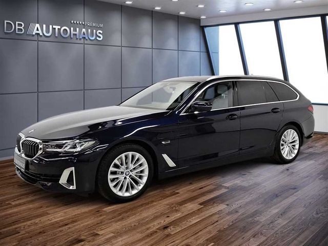 BMW 530e xDrive Touring Luxury Line Sport-Steptronic