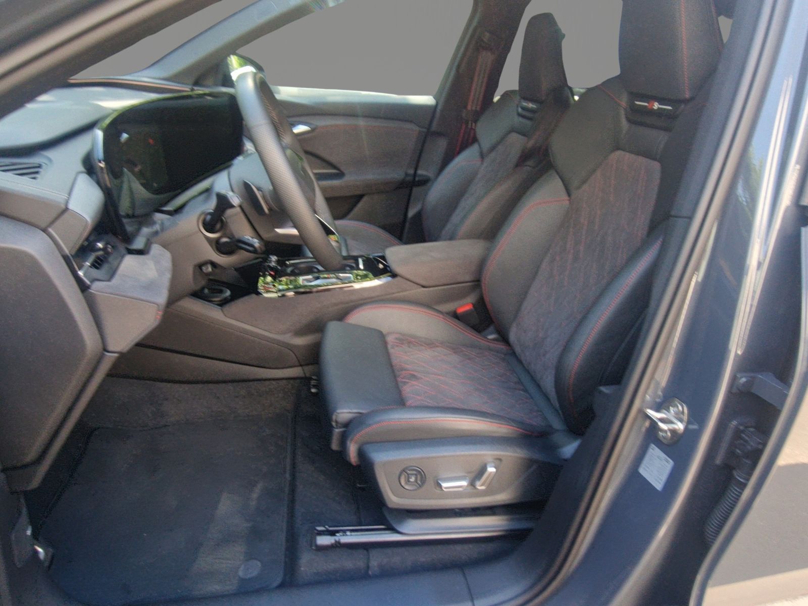 Audi SQ6 e-tron - Bild 8
