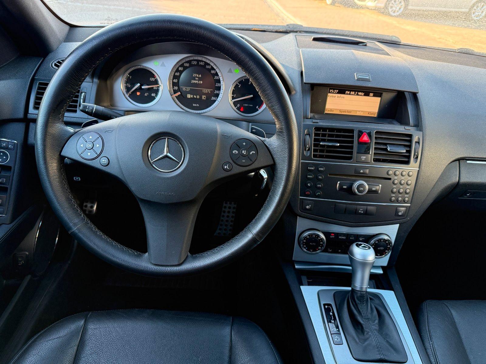 Mercedes-Benz C320 2008 — photo 7