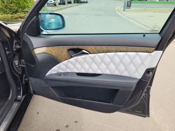 Mercedes E 280 - 8