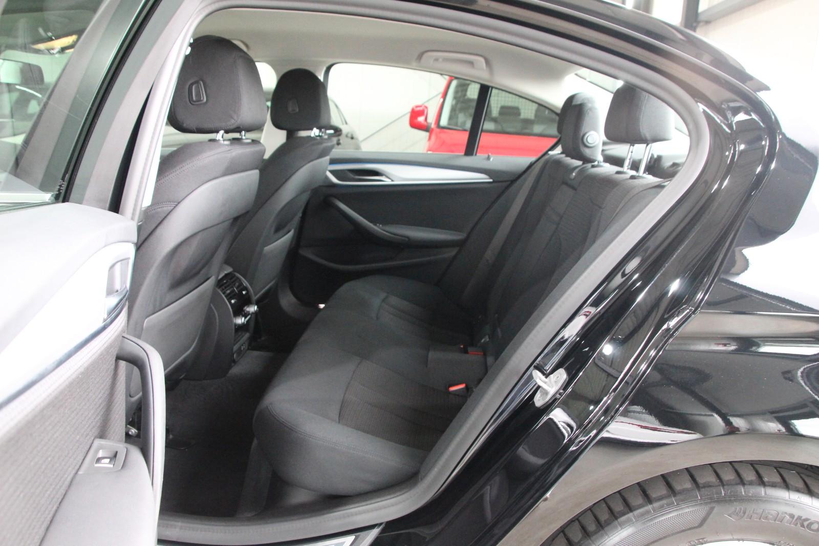 BMW 530 e *HUD*LASER*CAM*TOT*SPUR*VIRTUAL*