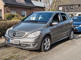 Mercedes-Benz B 170 - - Mercedes B 170 mit Schiebedach