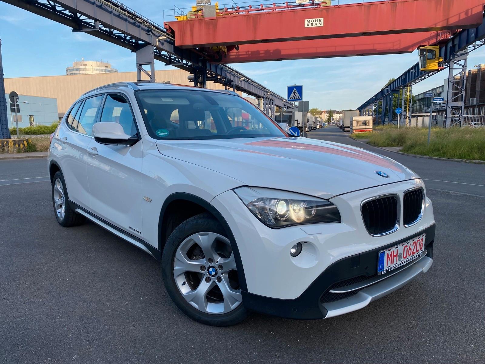 BMW X1 20 d xDrive/Automatik/Panorama/Leder/Navi