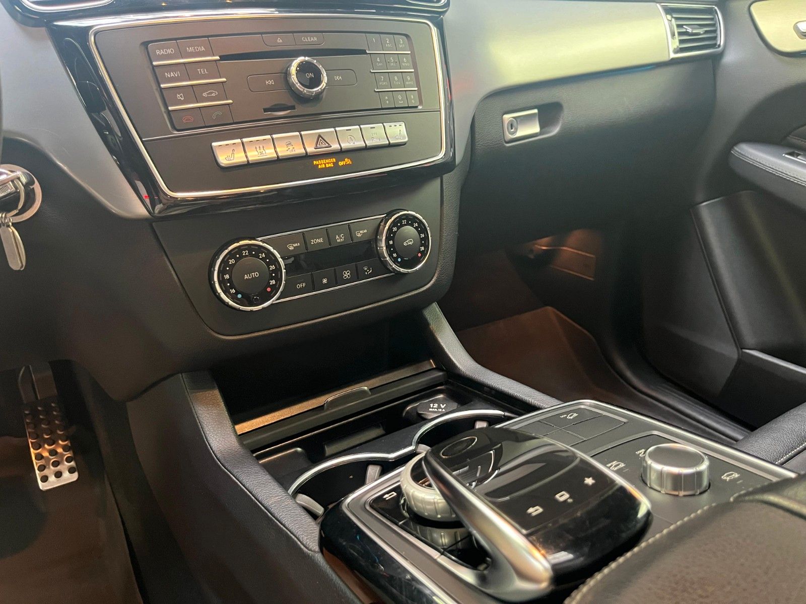 Fahrzeugabbildung Mercedes-Benz GLE 350d 4Matic*Pano*360°*LED*AHK*Nappa*Ambiente