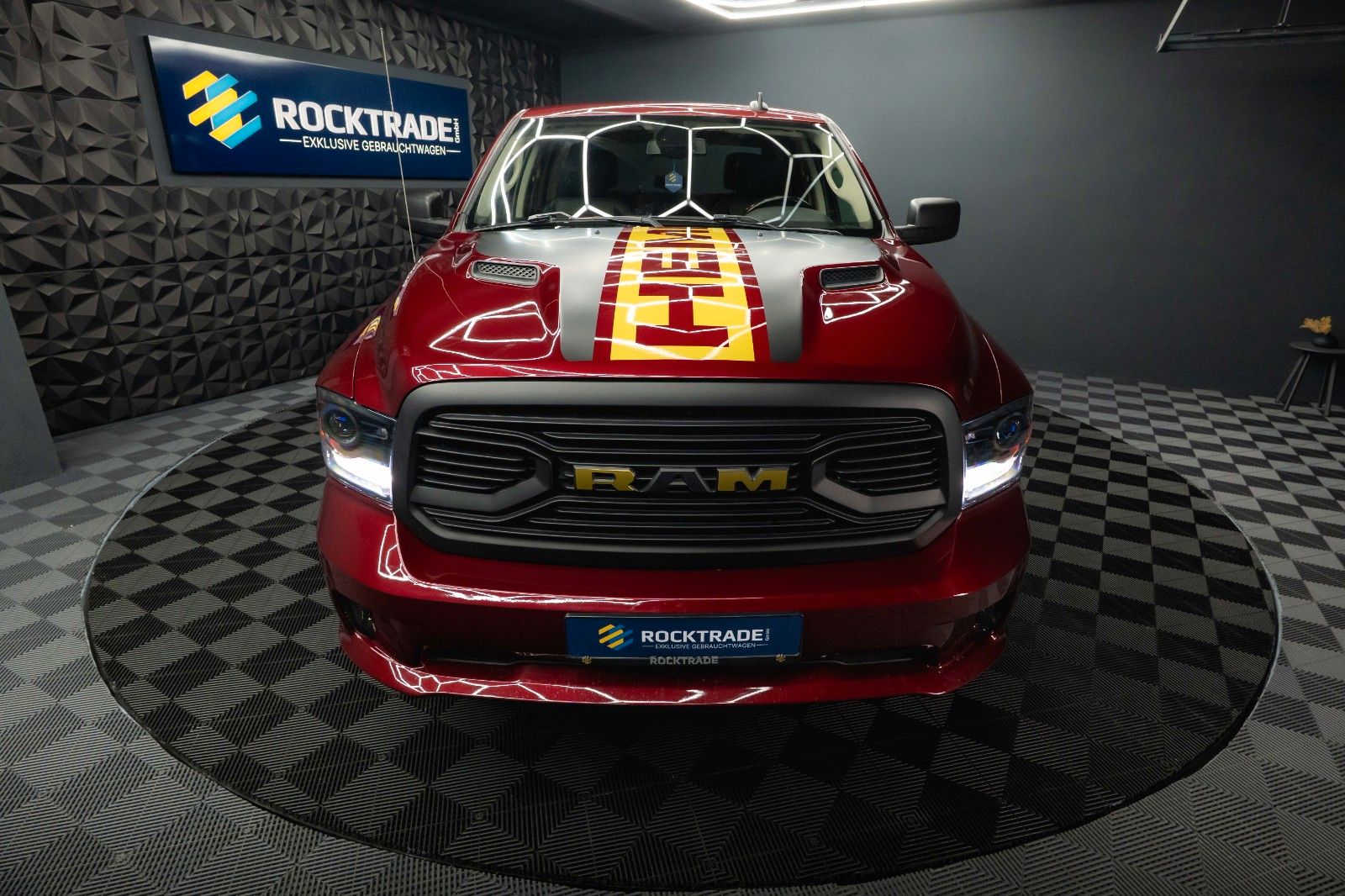 Fahrzeugabbildung Dodge RAM 5.7 V8 HEMI 4x4 OFFROAD Night-Paket *LED*AHK