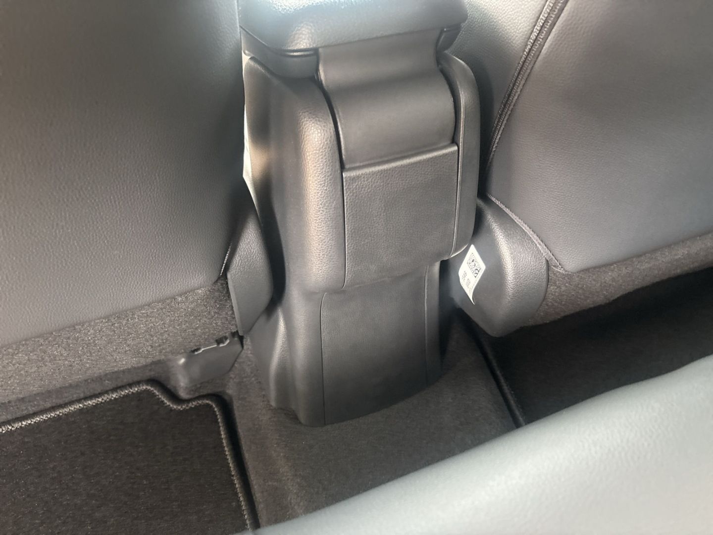 Mazda 2 Hybrid - Bild 24