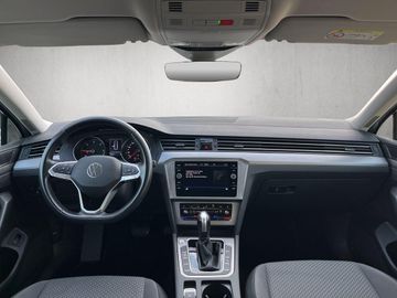 Volkswagen Passat Variant - 11