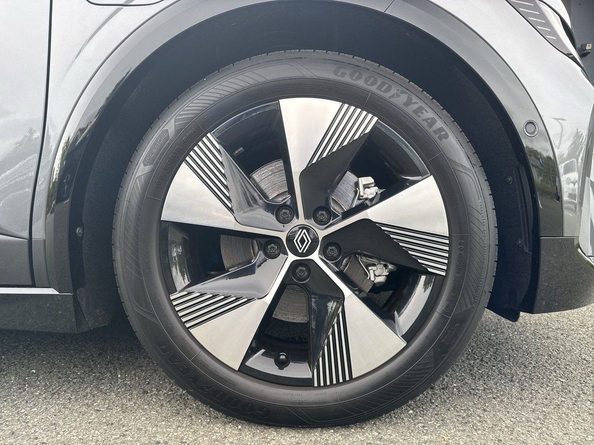 Renault Megane E-TECH - Bild 13