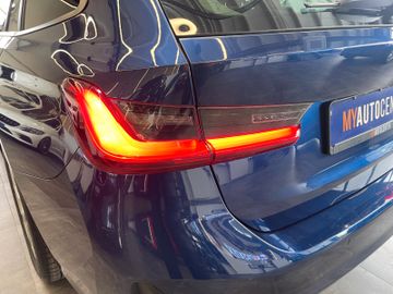 BMW 318d Touring *1.HAND*19%*NAVI*LED*AHK*