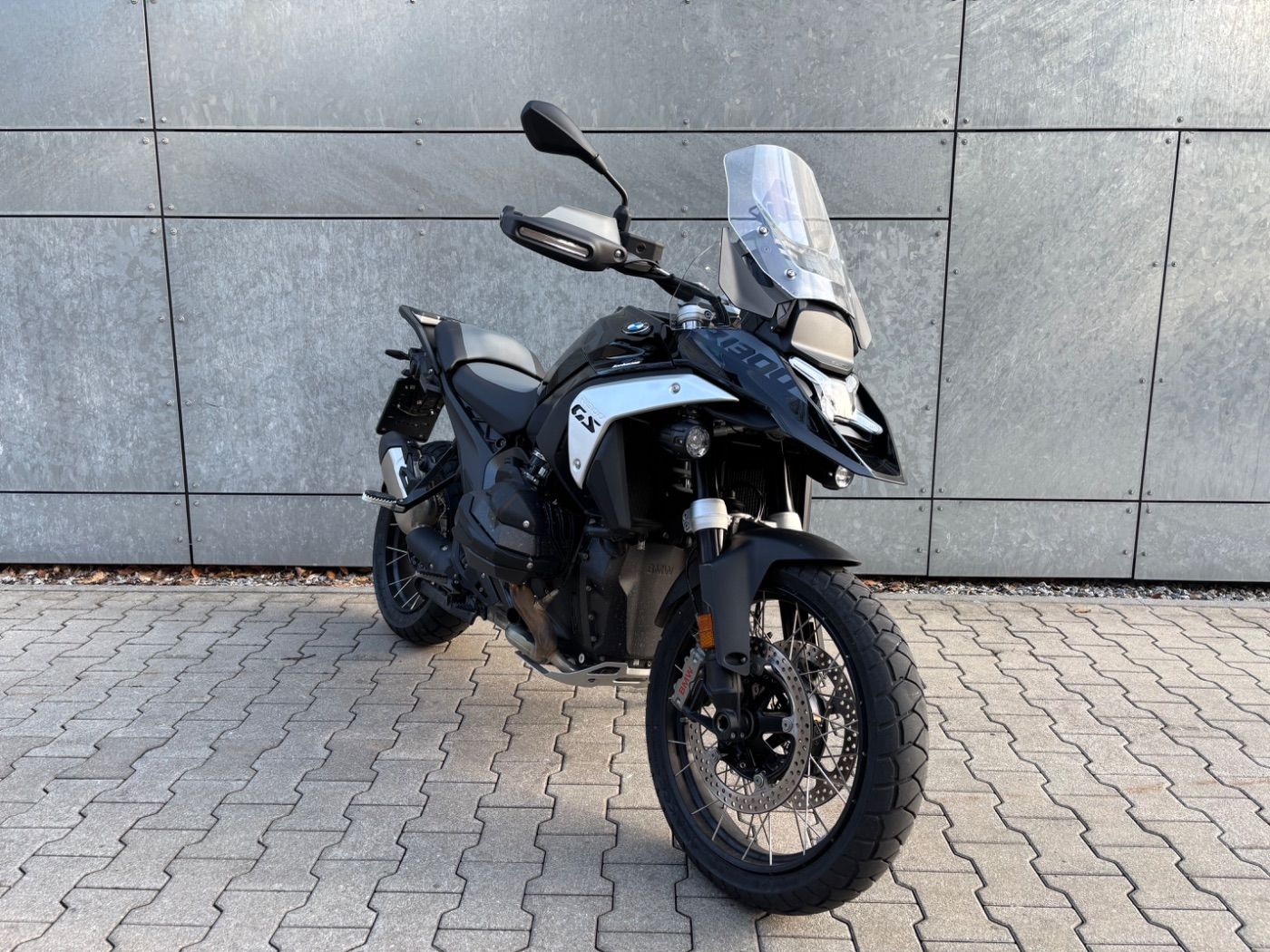 Fahrzeugabbildung BMW R 1300 GS Triple Black ASA 3 Pakete