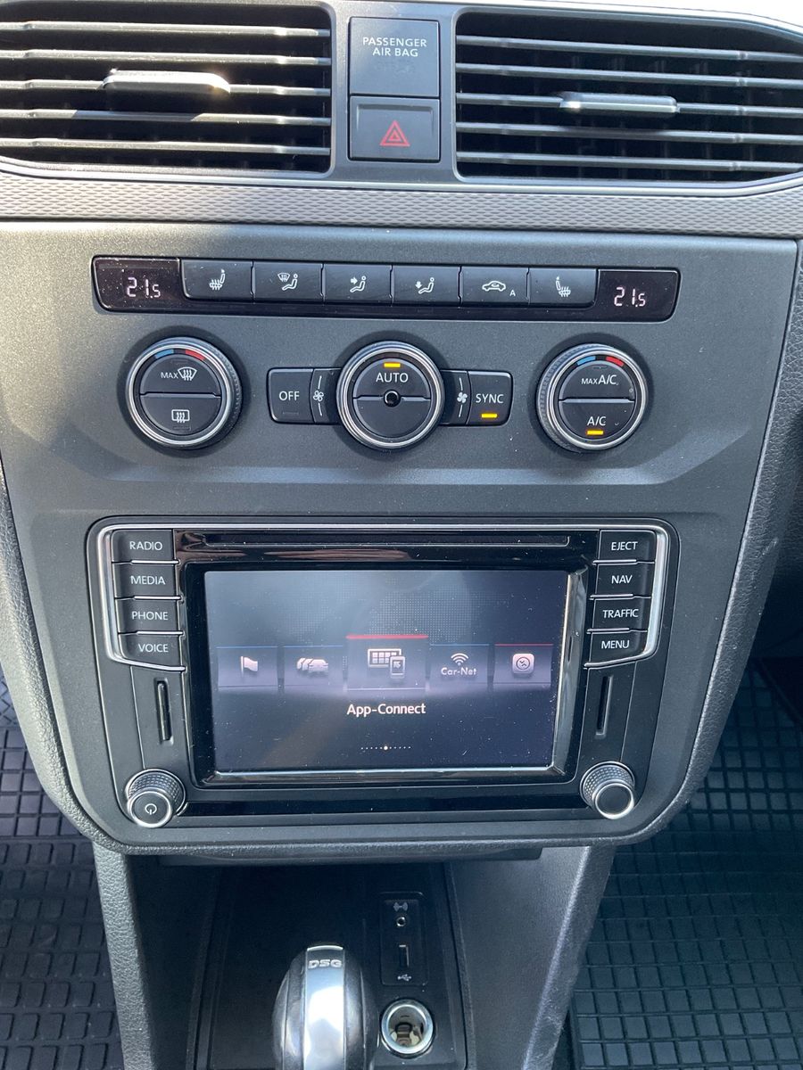 Fahrzeugabbildung Volkswagen Caddy Maxi 2,0TDI DSG Comfort 7 Sitze,AHK,ACC,