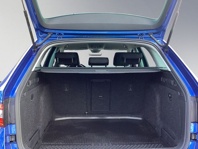 Superb Combi 2.0TDI DSG Ambition AHK