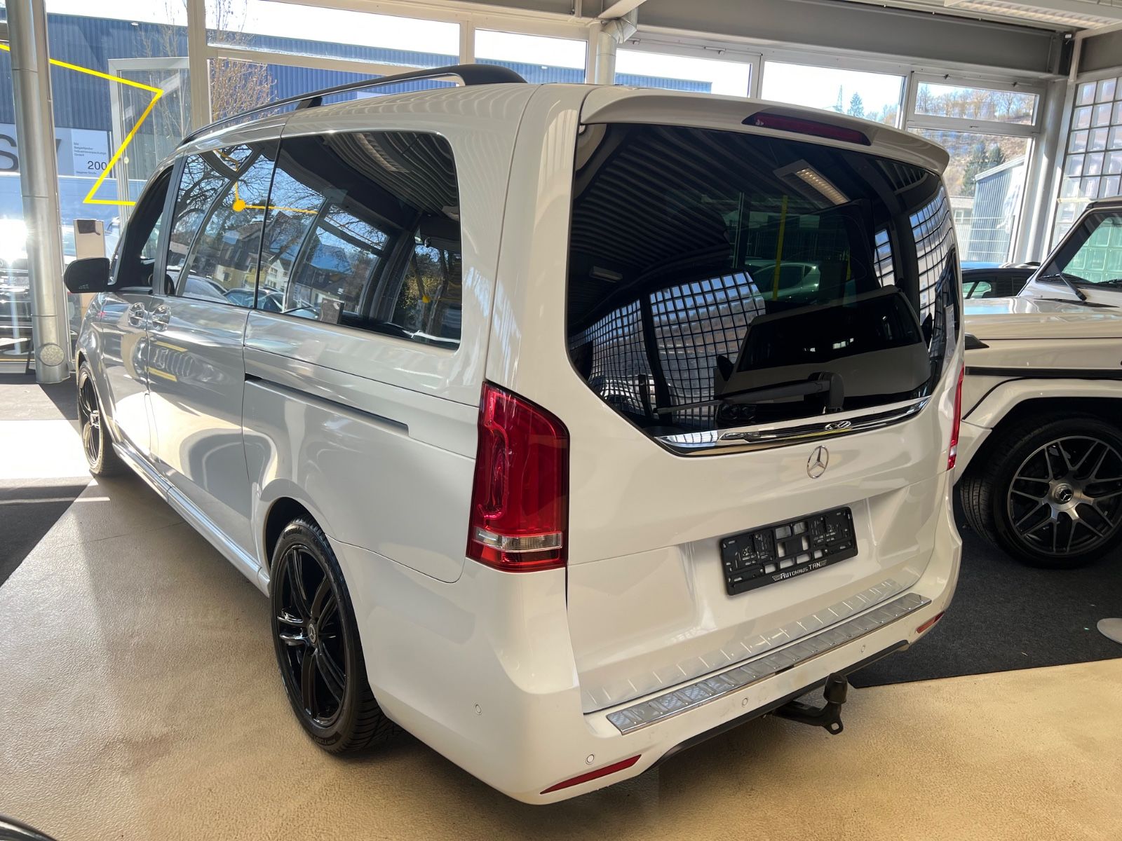 Fahrzeugabbildung Mercedes-Benz V 250 d EDITION lang AMG *AMBIENTE*KAMER*LED*