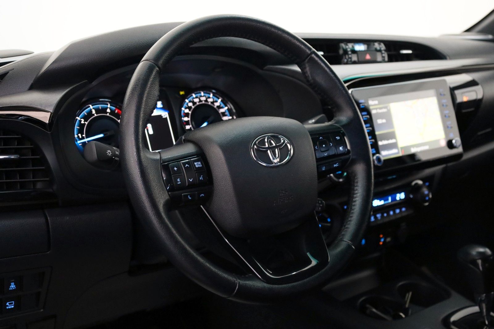 Fahrzeugabbildung Toyota Hilux 2.8 D-4D 4x4 Invincible Sport,ACC,Rollo el