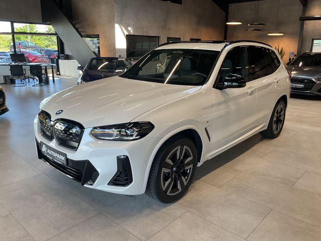 BMW iX3 M Paket Impressive HuD H&amp;K Leder Pano 360°