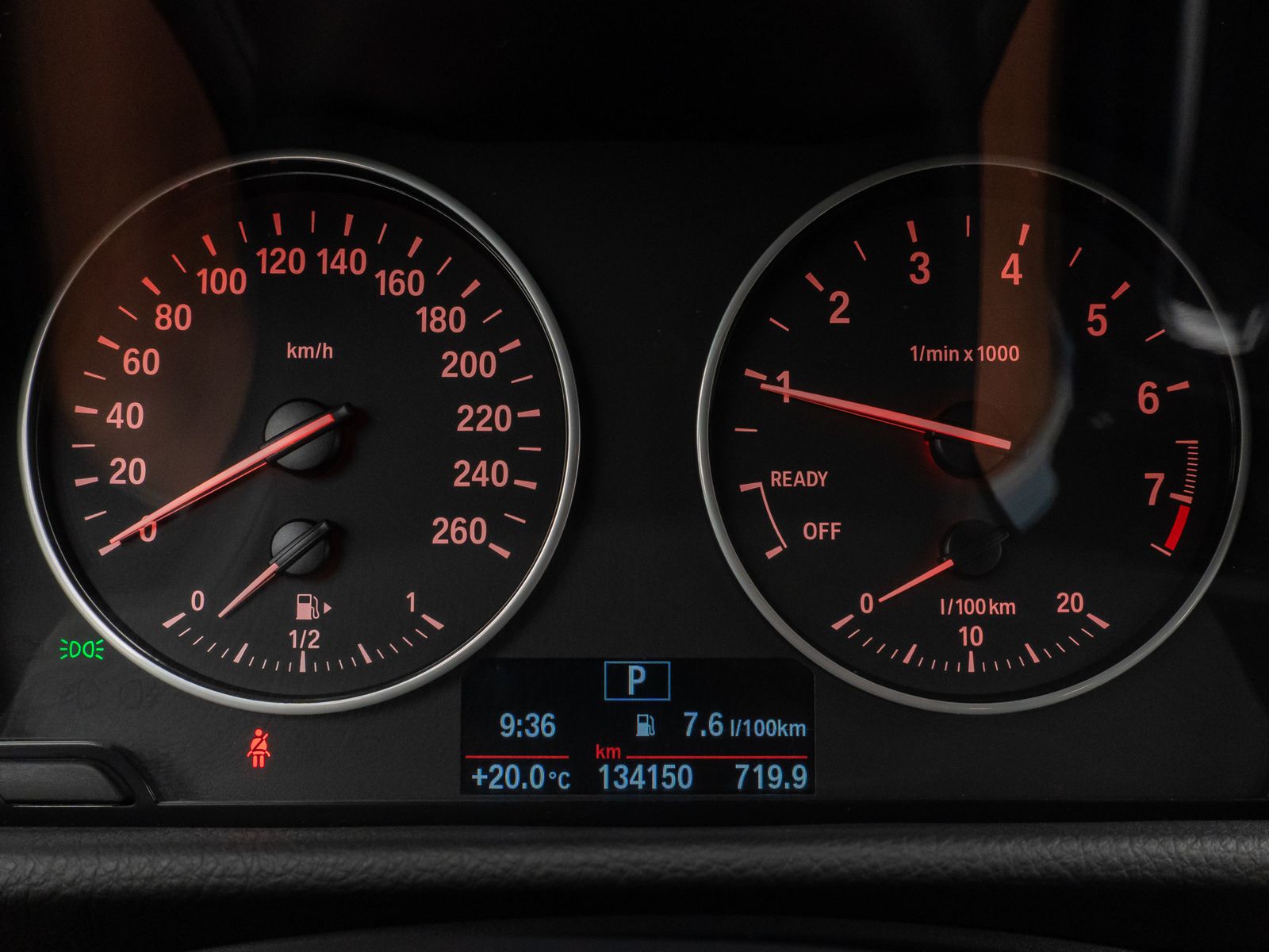 Fahrzeugabbildung BMW 218i Active Tourer Navi Sitzhz Geschwindigkeitsr