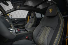 Urus 4.0 V8 PHEV SE 2025 YELLOW CARBON PANO