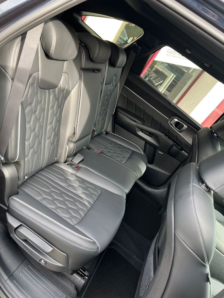 Fahrzeugabbildung Kia Sorento Platinum 4WD GLASDACH 7SITZER