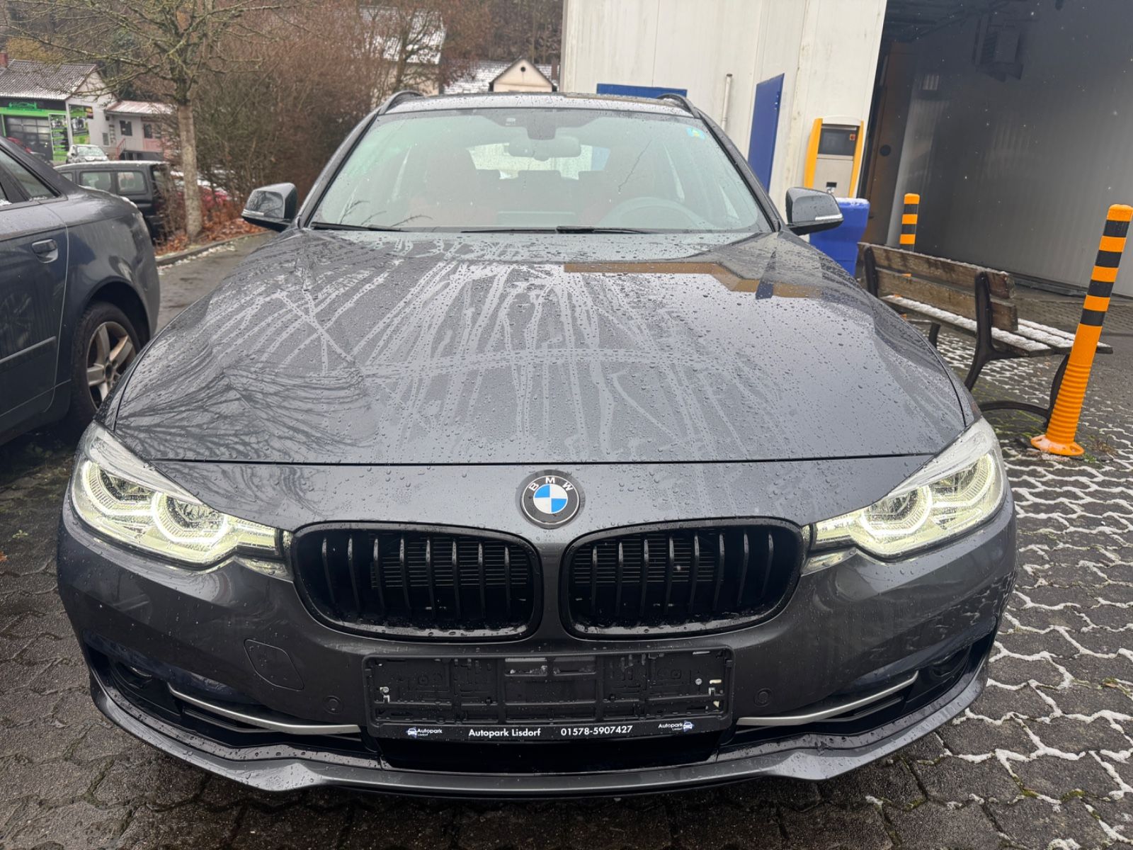 Fahrzeugabbildung BMW 330 xDrive Sport Line erst37000km+Panorama+HUD