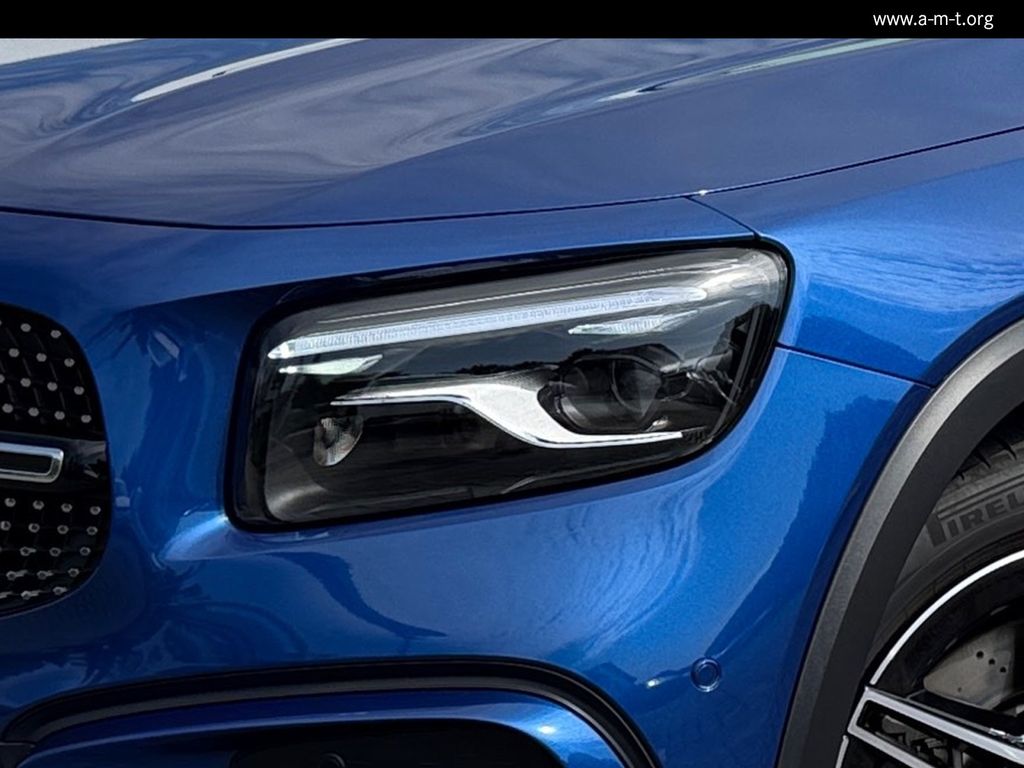 MERCEDES-BENZ GLB 250