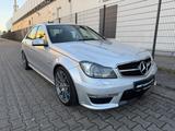 Mercedes-Benz C 63 AMG RFK/H&K/GSD/LEDER/MEMORY - gebrauchte Mercedes-Benz C 63 AMG aus dem Jahr 2013
