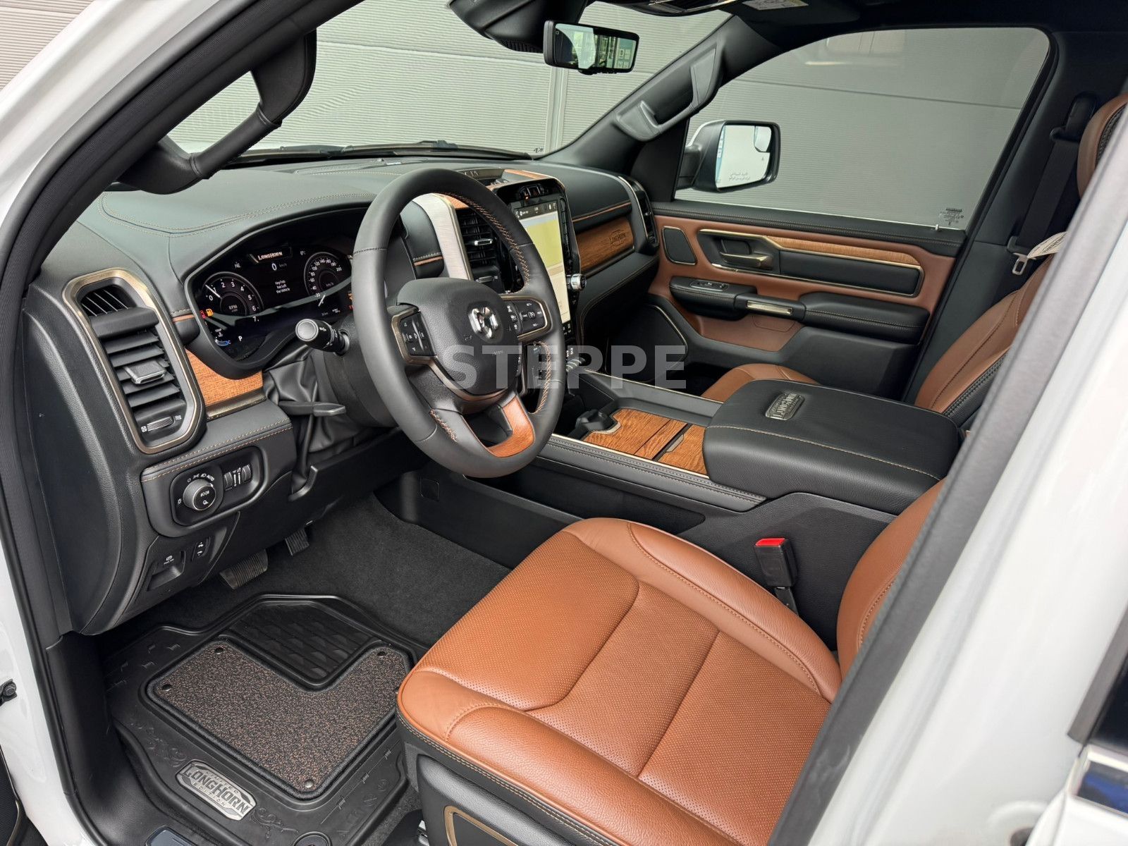 Dodge RAM 1500 5,7 V8 LONGHORN Luftfederung LPG AHK