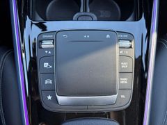 Fahrzeugabbildung Mercedes-Benz GLB 200 7G-DCT "Progressive" PANORAMA NIGHT NAVI