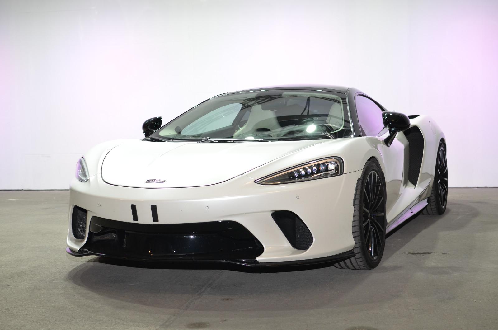 McLaren Mc Laren GT Komplett Foliert in Perlmuttweiß