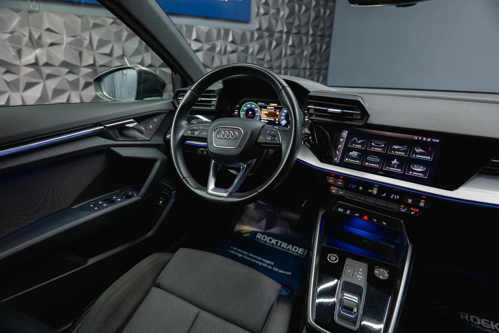 Fahrzeugabbildung Audi A3 Sportback 45 TFSIe S line Plus Night*ACC*B&O*