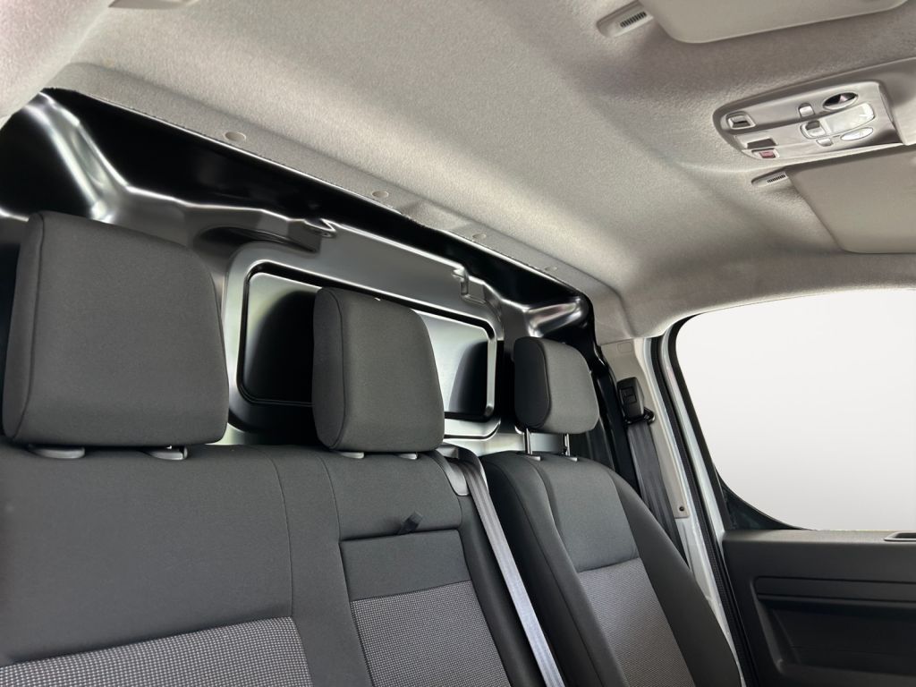 Fahrzeugabbildung Opel Vivaro Cargo 2.0 BlueHDi 145 Standard