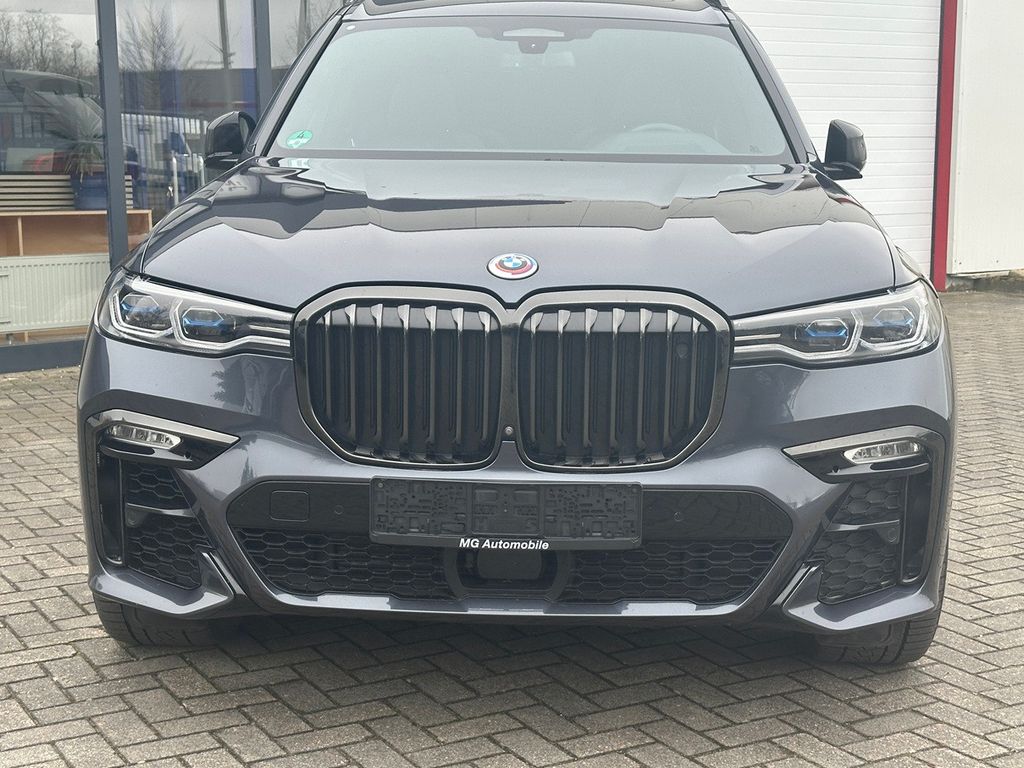 BMW X7 M50
