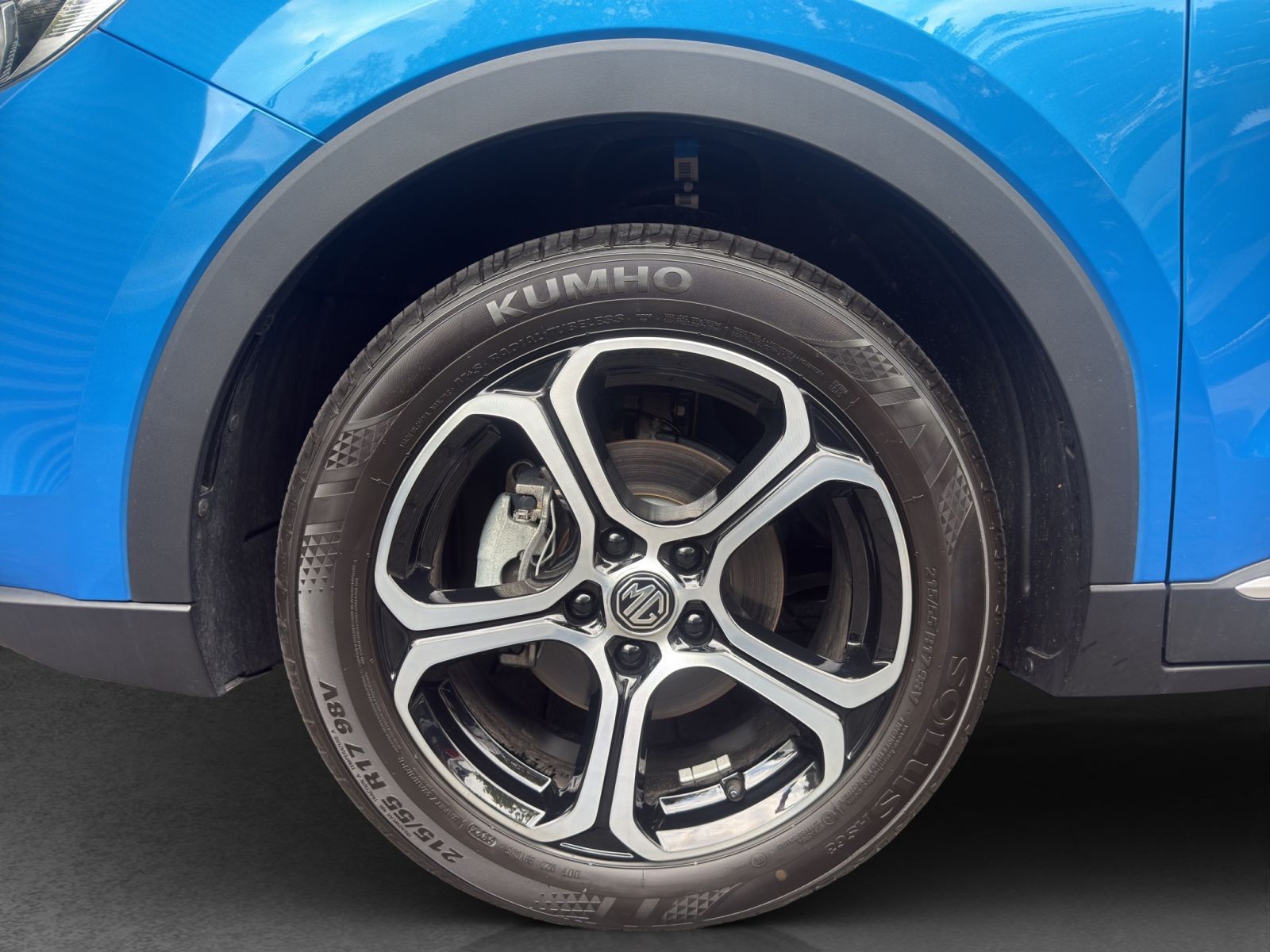 MG ZS