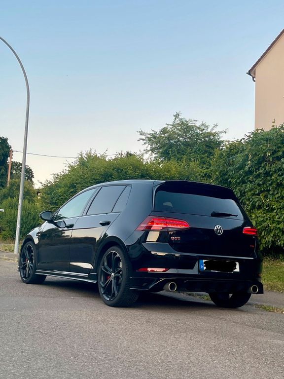 Image of Volkswagen Golf