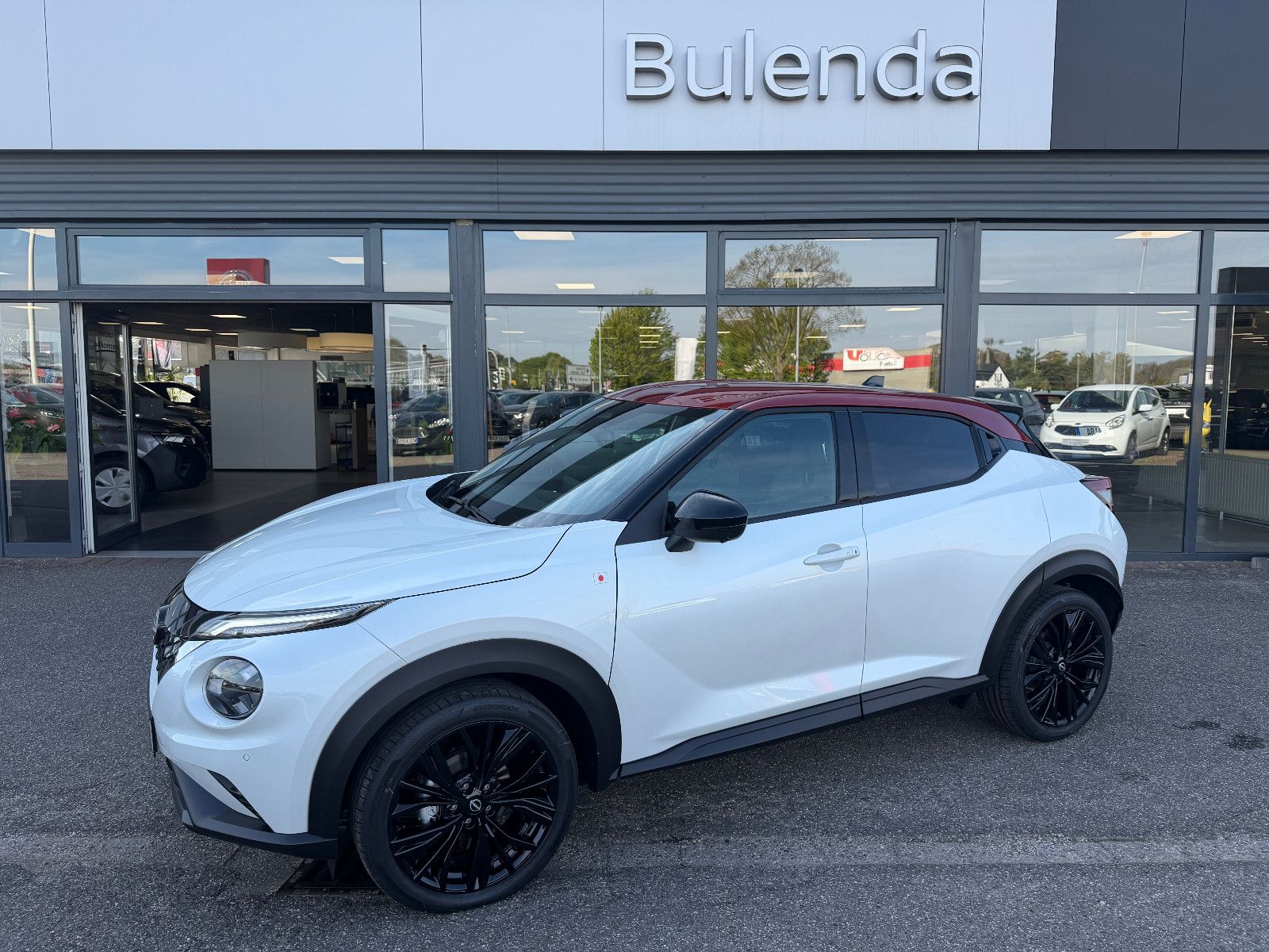 Nissan JUKE REDLINE EDITION 1.6 HYBRID 4AMT 1 von 100