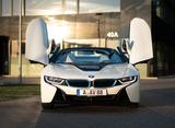 BMW i8 Roadster - - : Plug-In Hybrid, Cabrio, Automatik