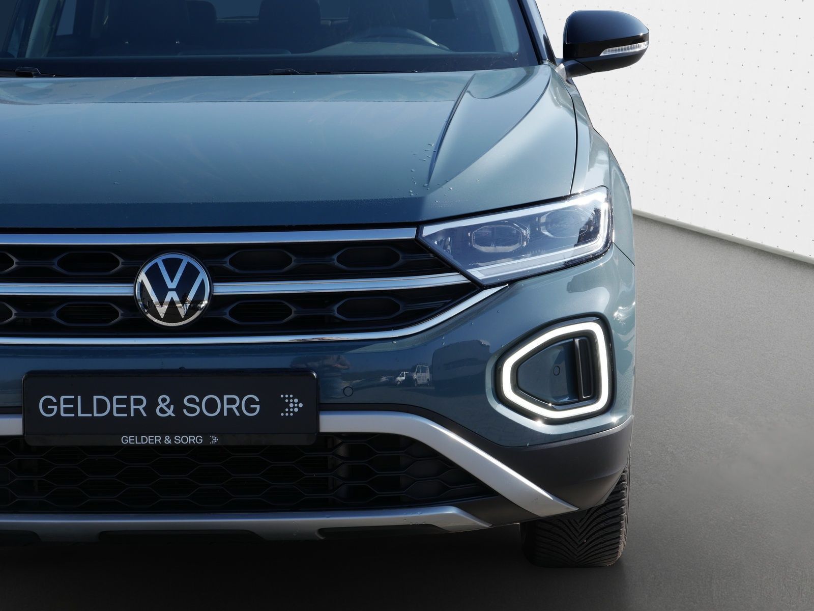 Volkswagen T-Roc - Bild 12
