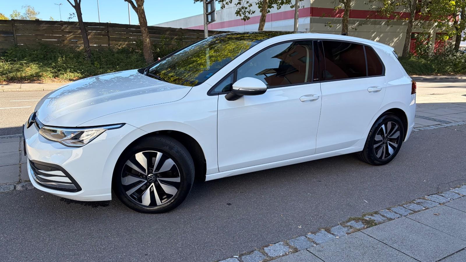 Volkswagen Golf VIII Lim. Move/ACC/VIRTAUL/PANORAMA/I HAND