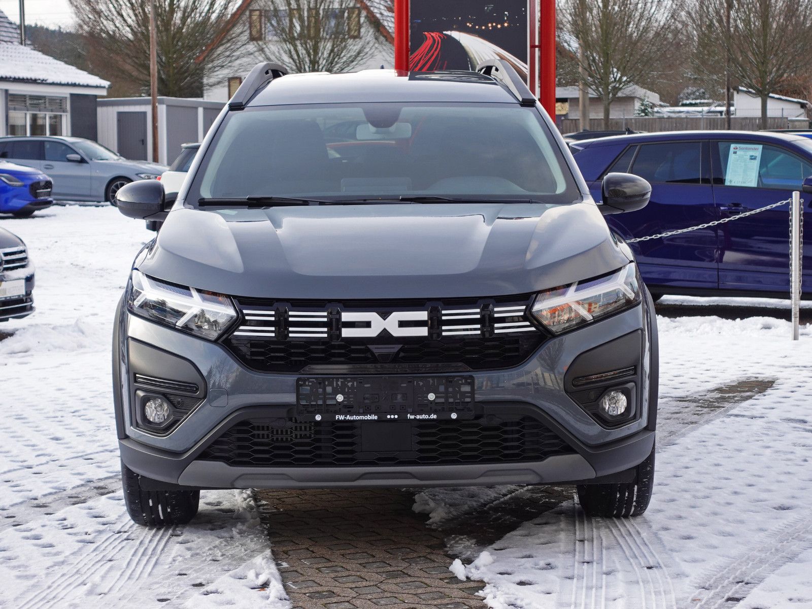 Fahrzeugabbildung Dacia Jogger TCe 110 Extreme+ I.Hd AHK Navi Garantie+