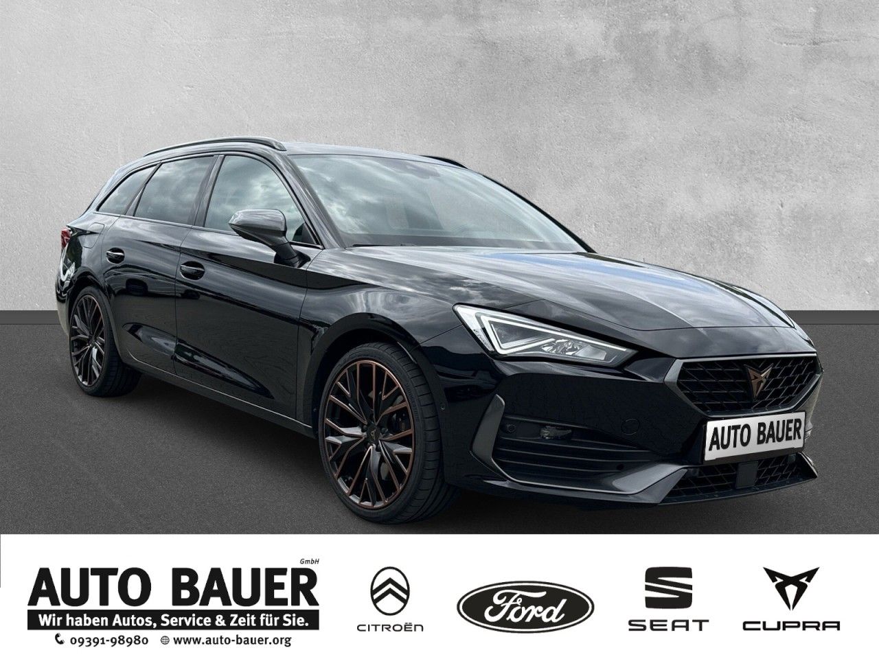Fahrzeugabbildung CUPRA Leon Sportstourer 2.0TSI 245 PS DSG*AHK-Navi* - mit KI generiert/bearbeitet